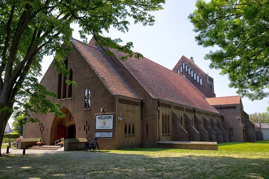 hdr Martelaren van Gorcum den briel brielle kerkfotografie religie religion kerk watergeuzen 1572 Martelveld Ciborium kathedraal rooms katholiek bedevaartkerk heiligdom